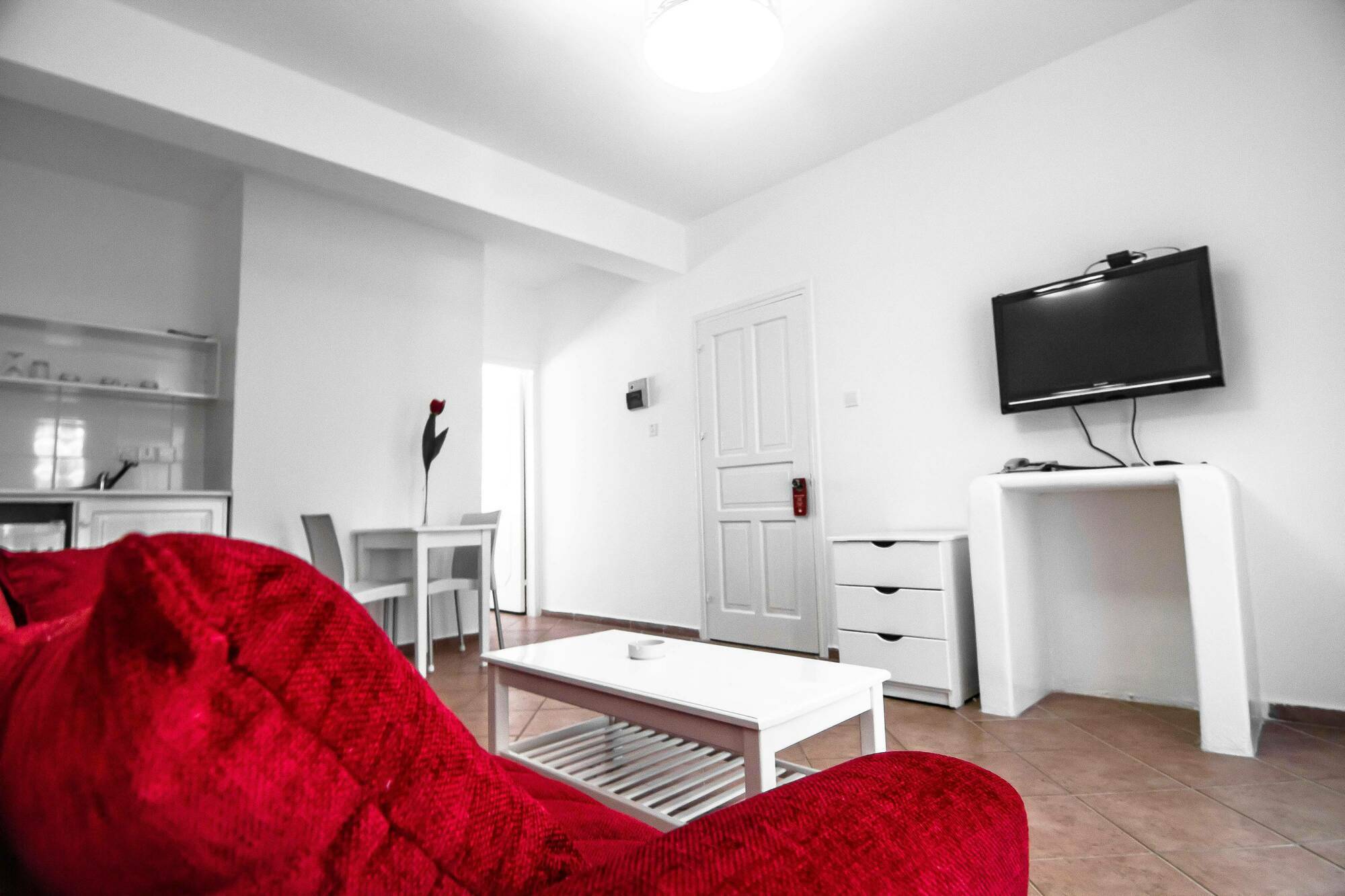 The Pine Bay Club Кирения
